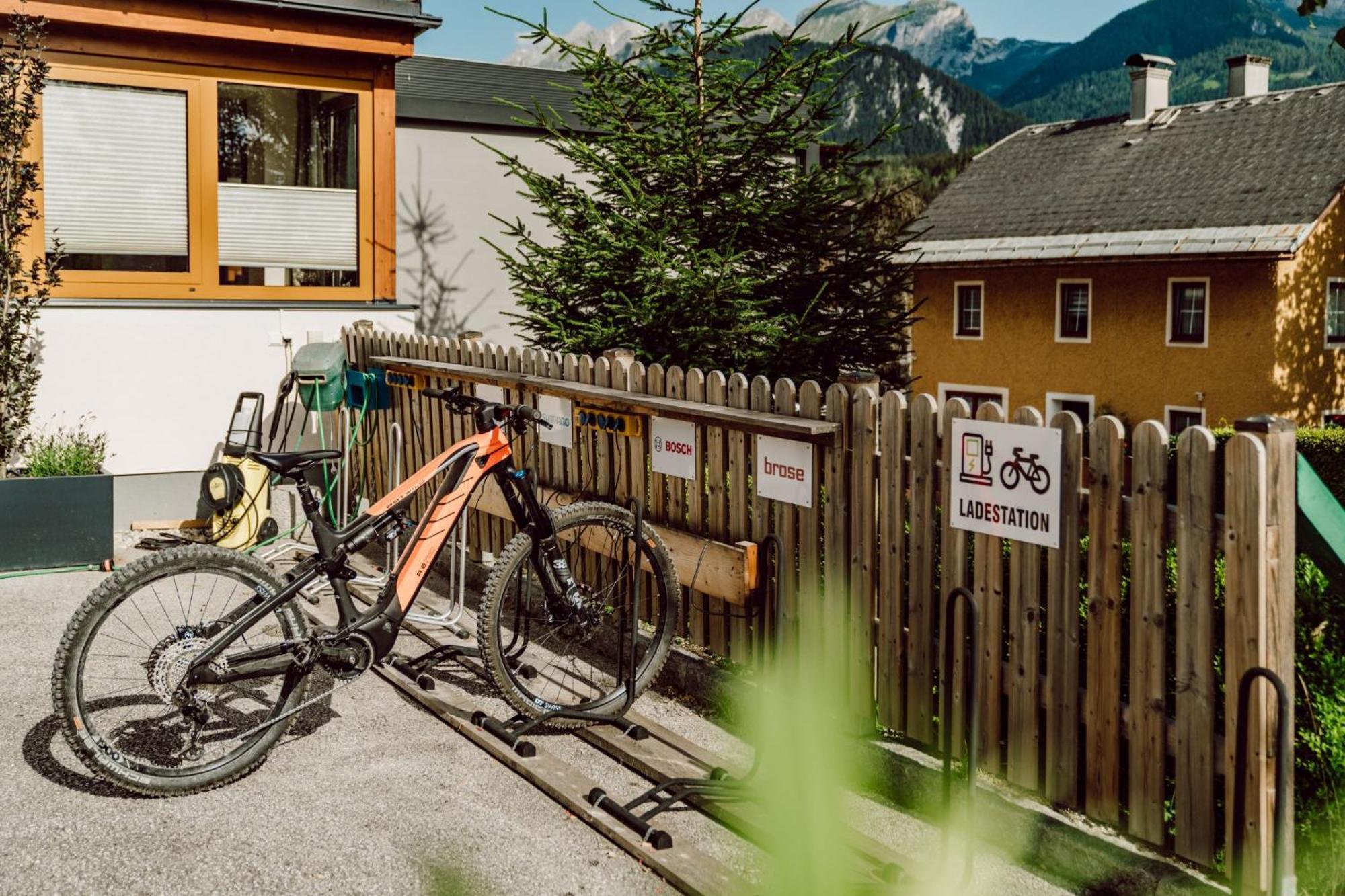Felsners Hotel & Restaurant Haus im Ennstal Exteriör bild